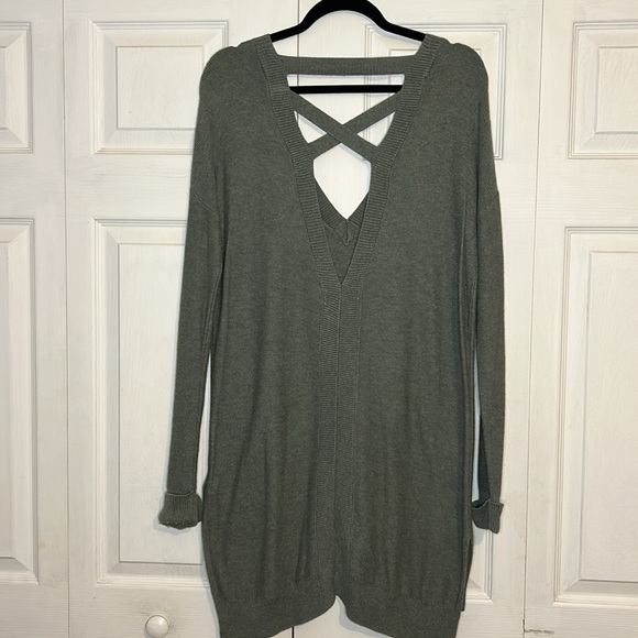 Size Medium Long Sweater. Low cut criss crossed back - Picture 5 of 6